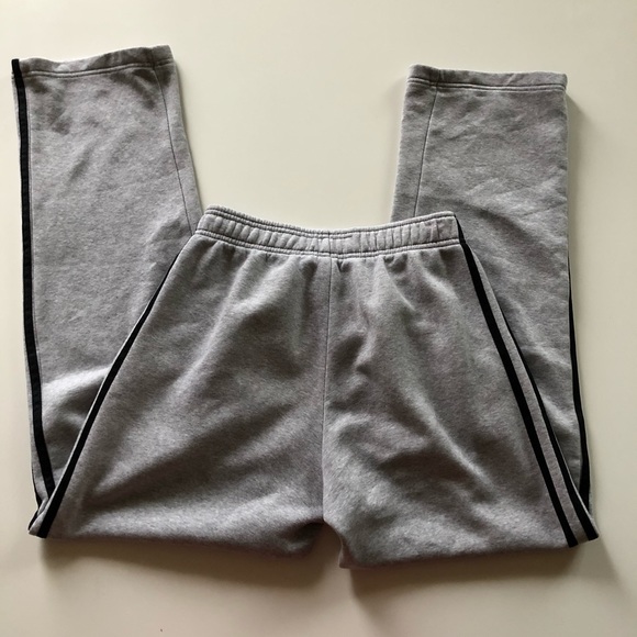 Men’s Gray 3 Stripe Adidas Sweatpants - Picture 4 of 6
